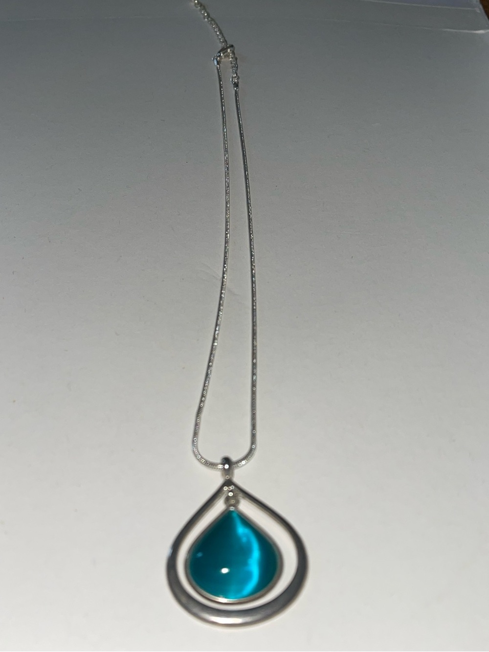 Teardrop Blue Pendant Necklace - Silver Tone